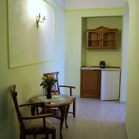 Sophie's Holiday Marton & Guest house